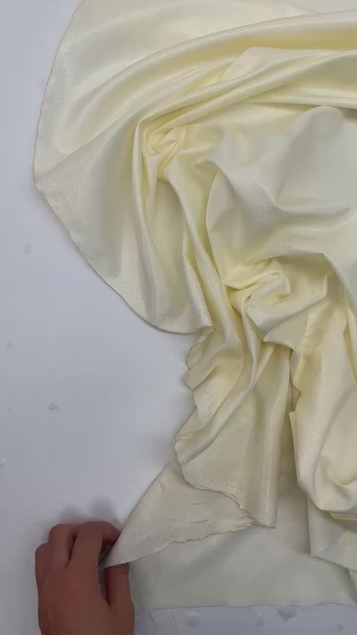 video b13f6553-365d-4425-b78f-06a5650cd93b
