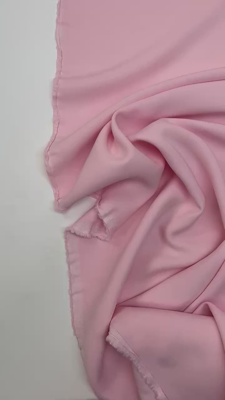 video 5417d19b-efee-408c-b3e0-c3ff860fc18e