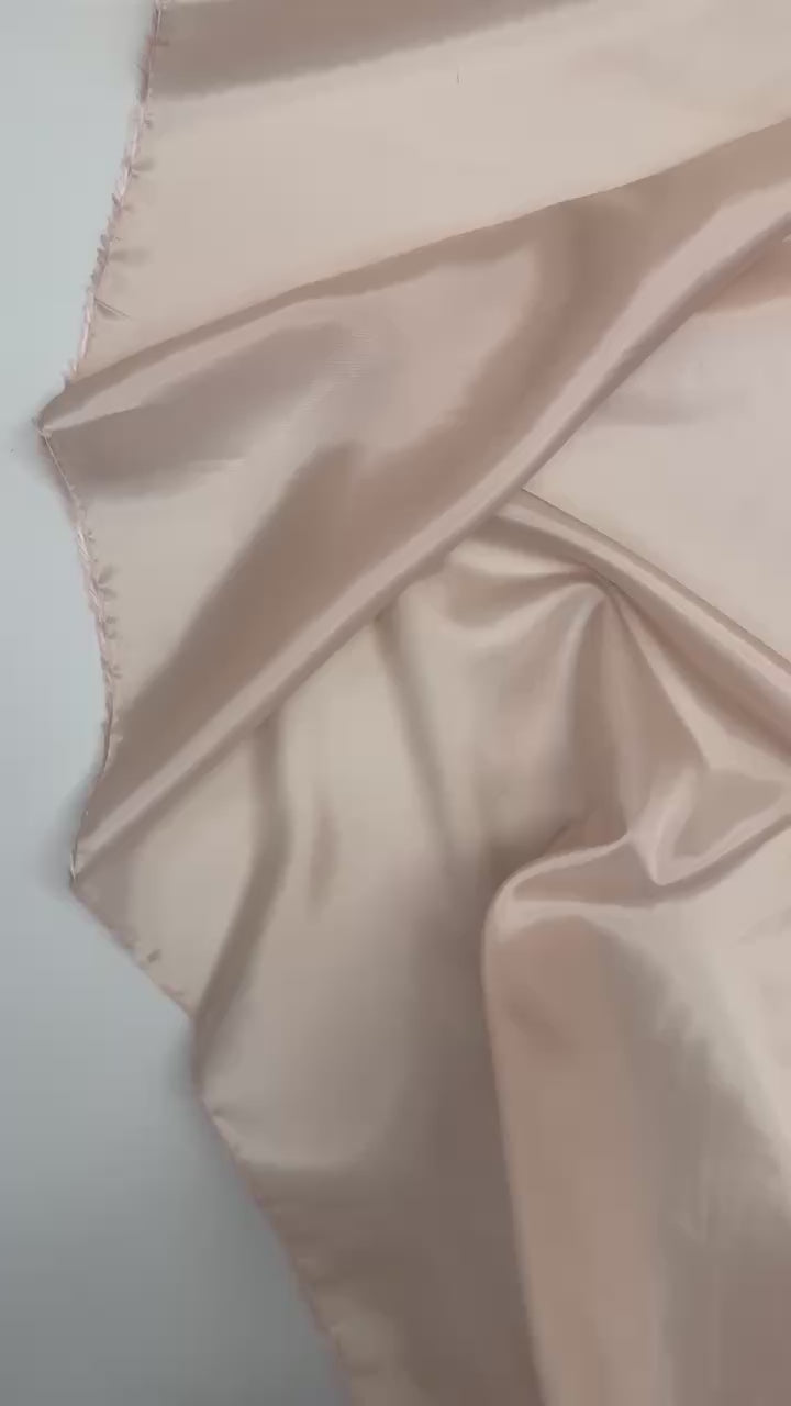 video e8e0a75b-9df4-4d01-8399-7bbf34633d1b