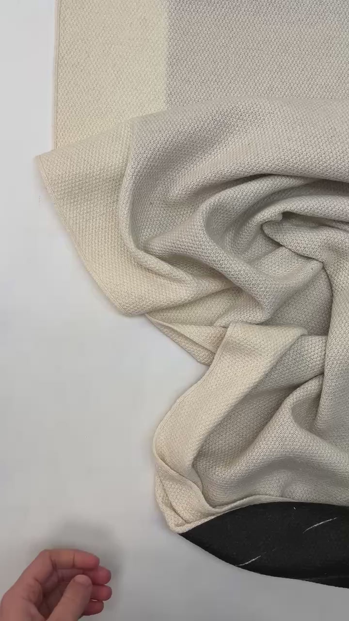 video 3ec00adc-3e3f-46f8-9f99-ed2b63318f74