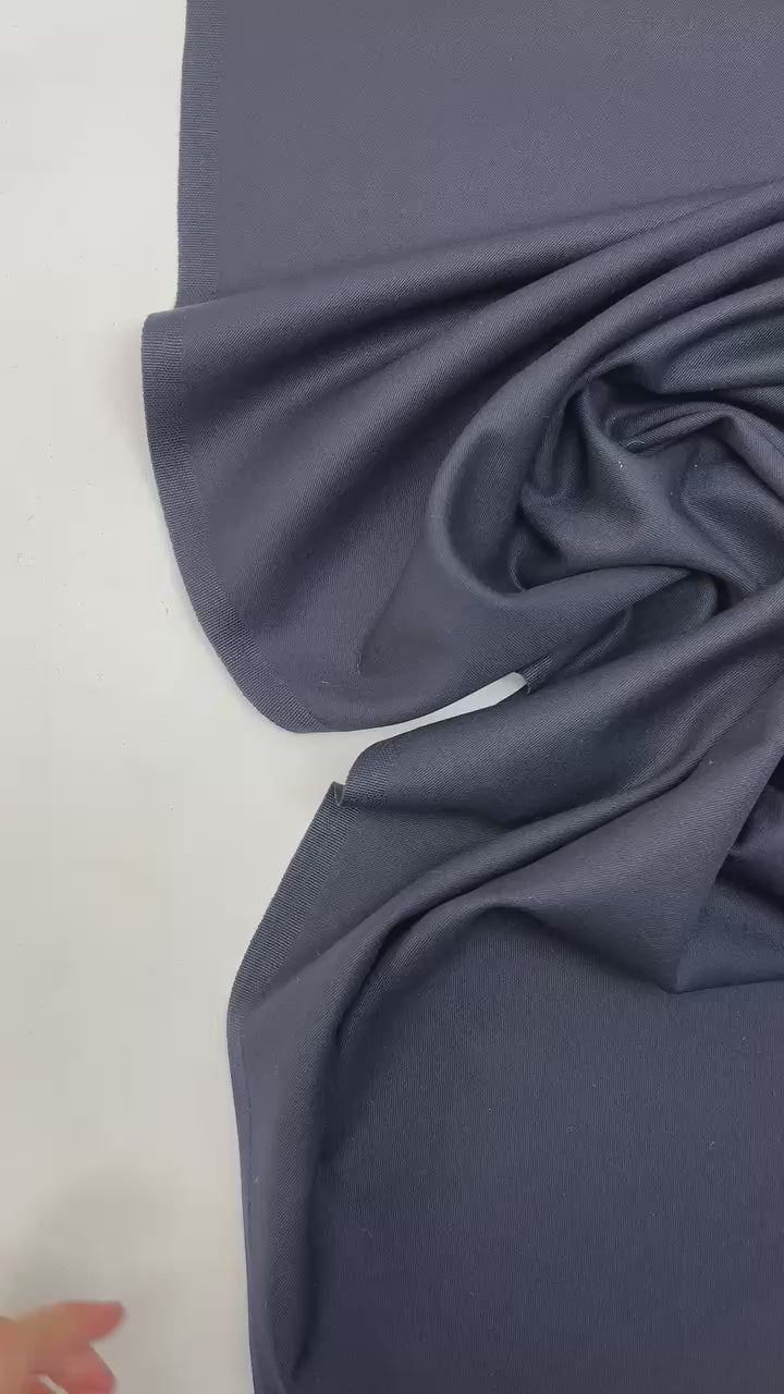 video 6b647d5b-f83d-437f-a728-c2824ed092dc