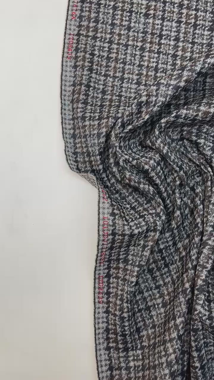 video e0042d50-8b6a-43fe-bd9e-9476425c4ffe