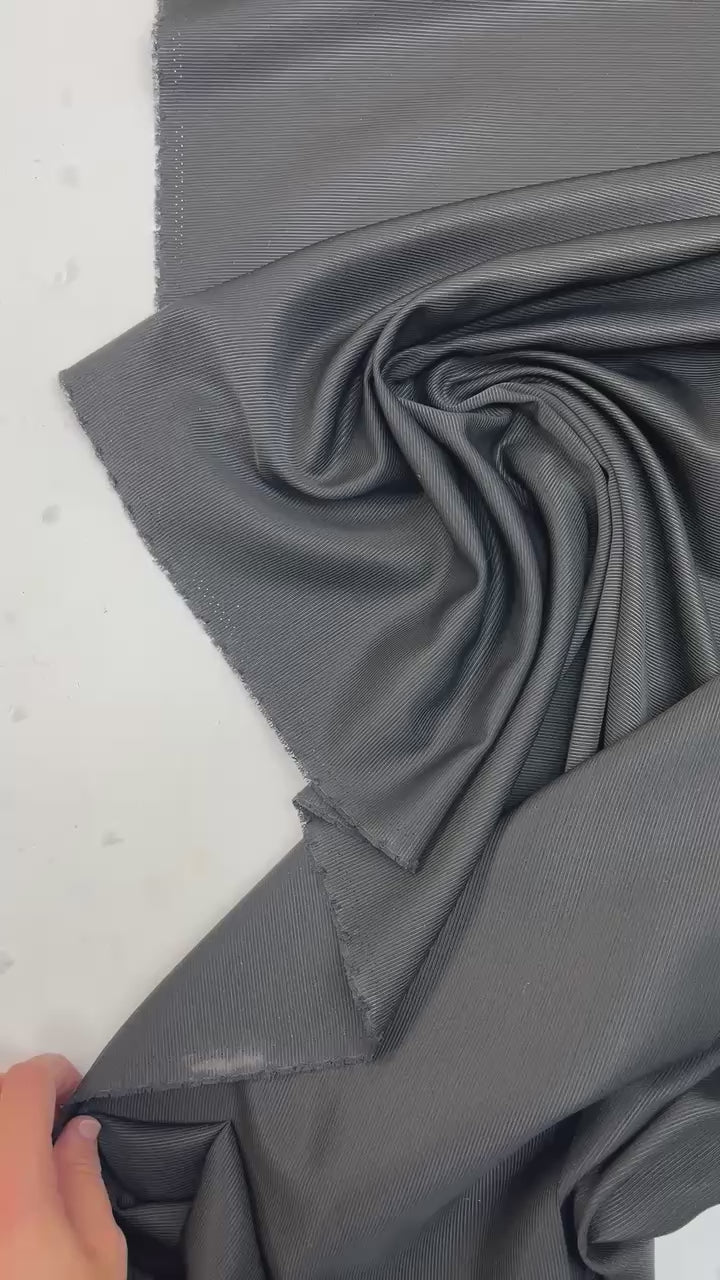 Charger la vidéo : video d1a388a8-3181-4845-a5f4-923ad36ac52d