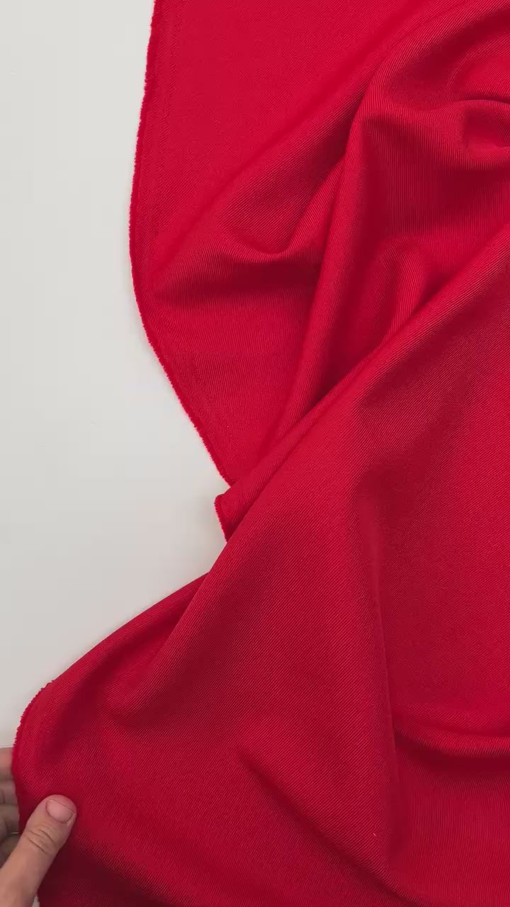 Load video: video 2580fad4-103e-445f-afd3-f285ffe297c6