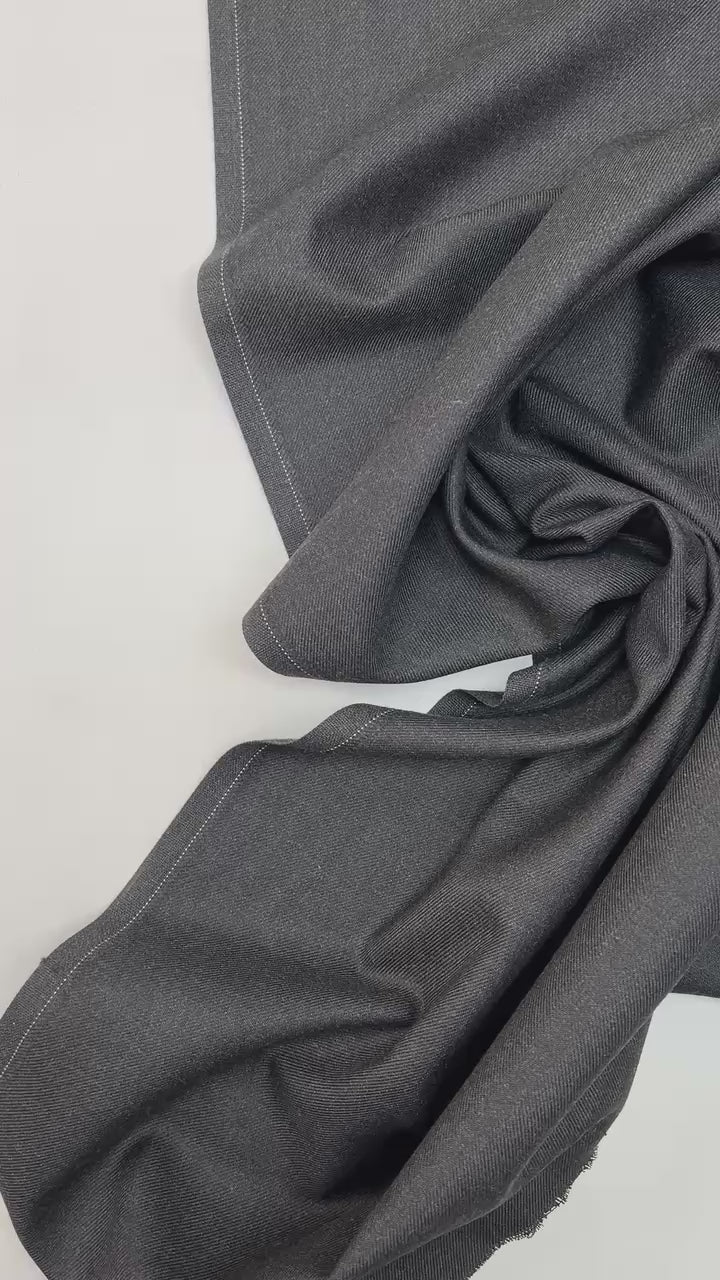 video 44044510-633c-4e24-a6cd-f06f5d6d795a