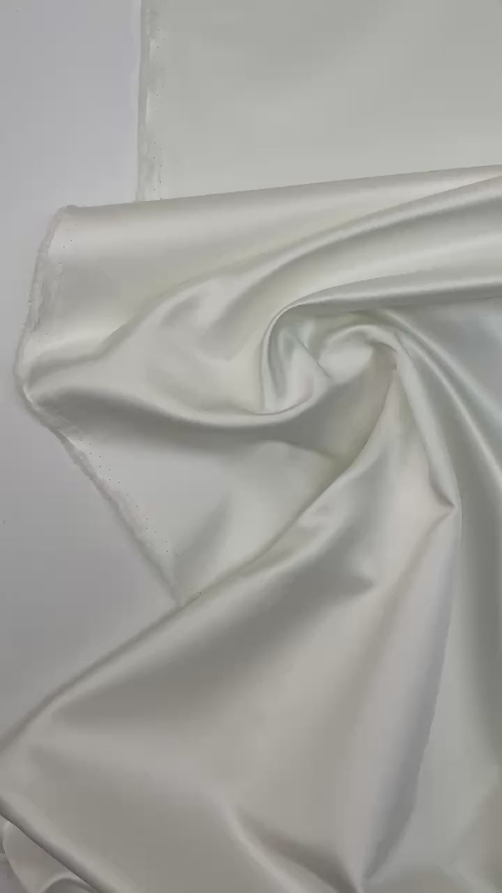 Load video: video 151e1f0c-2dc8-40bb-90a3-93e4202b7c6f