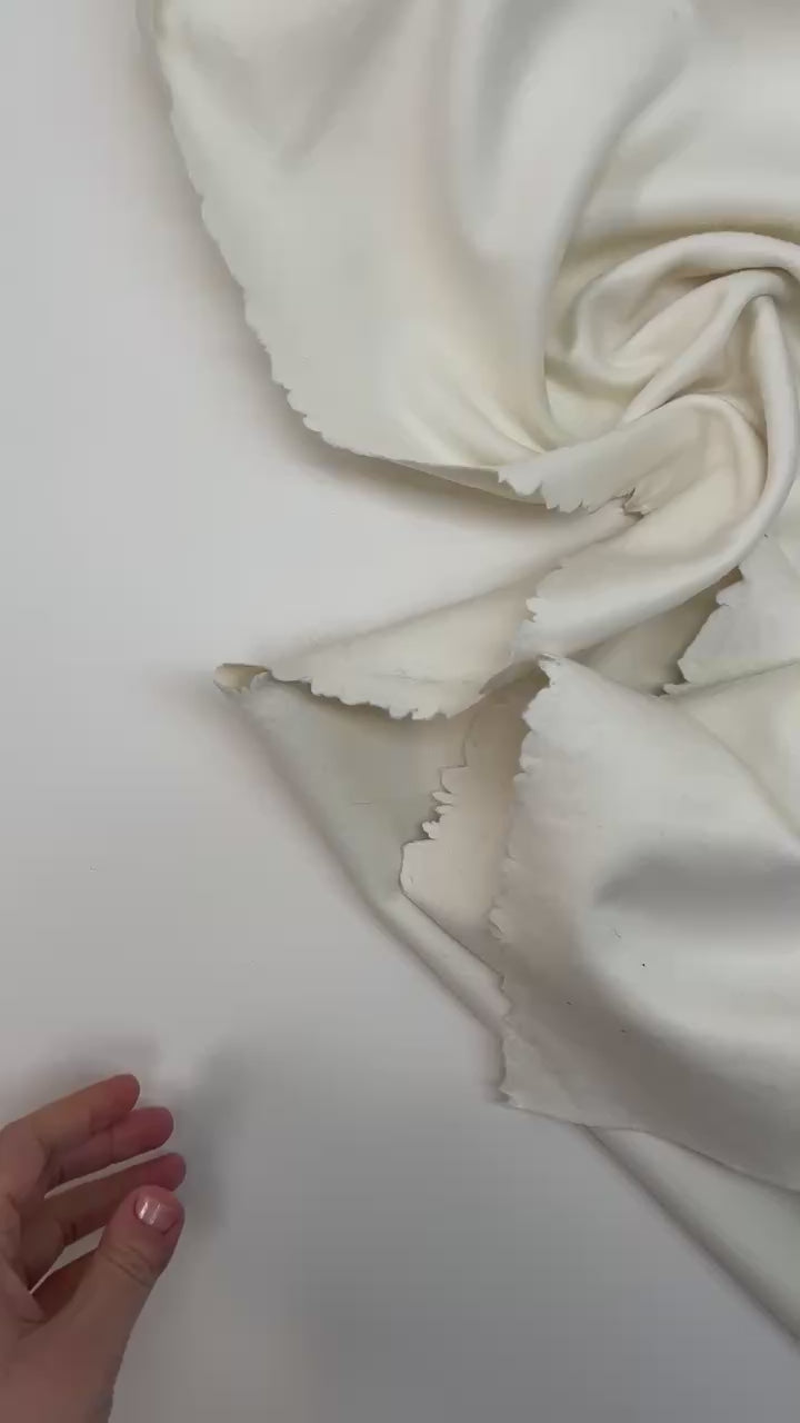 video 01fd4092-f1c6-429b-9da3-9aa404e8372d