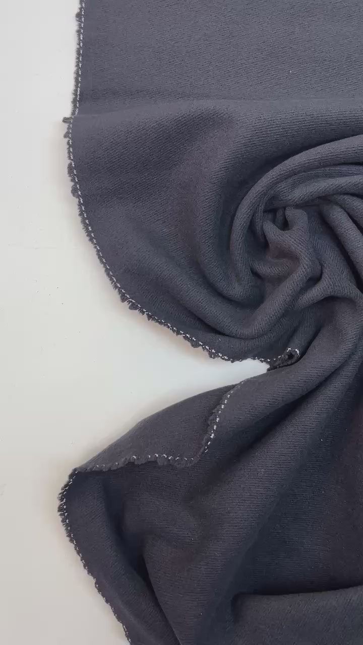 video 70bf4178-519c-40b8-9fe0-9f724a86417d