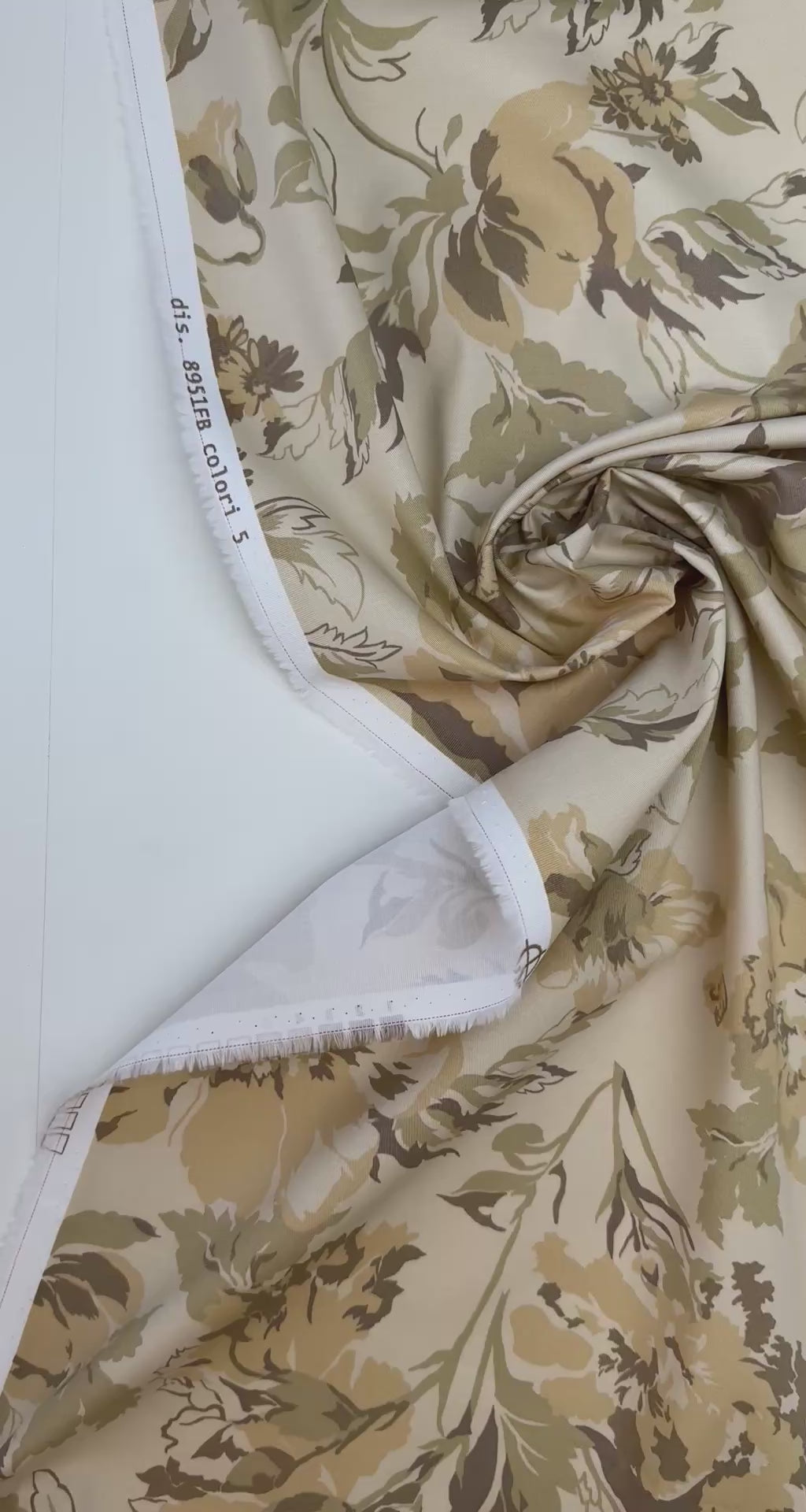 加载视频：video b5d9cf07-4010-4301-9b5d-58988d8e80dc