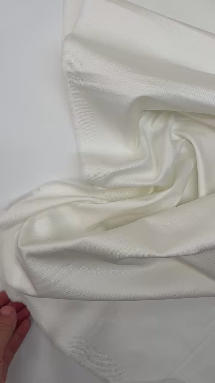 Charger la vidéo : video 2d461b25-9195-4862-83bc-7bbd6206e0d5