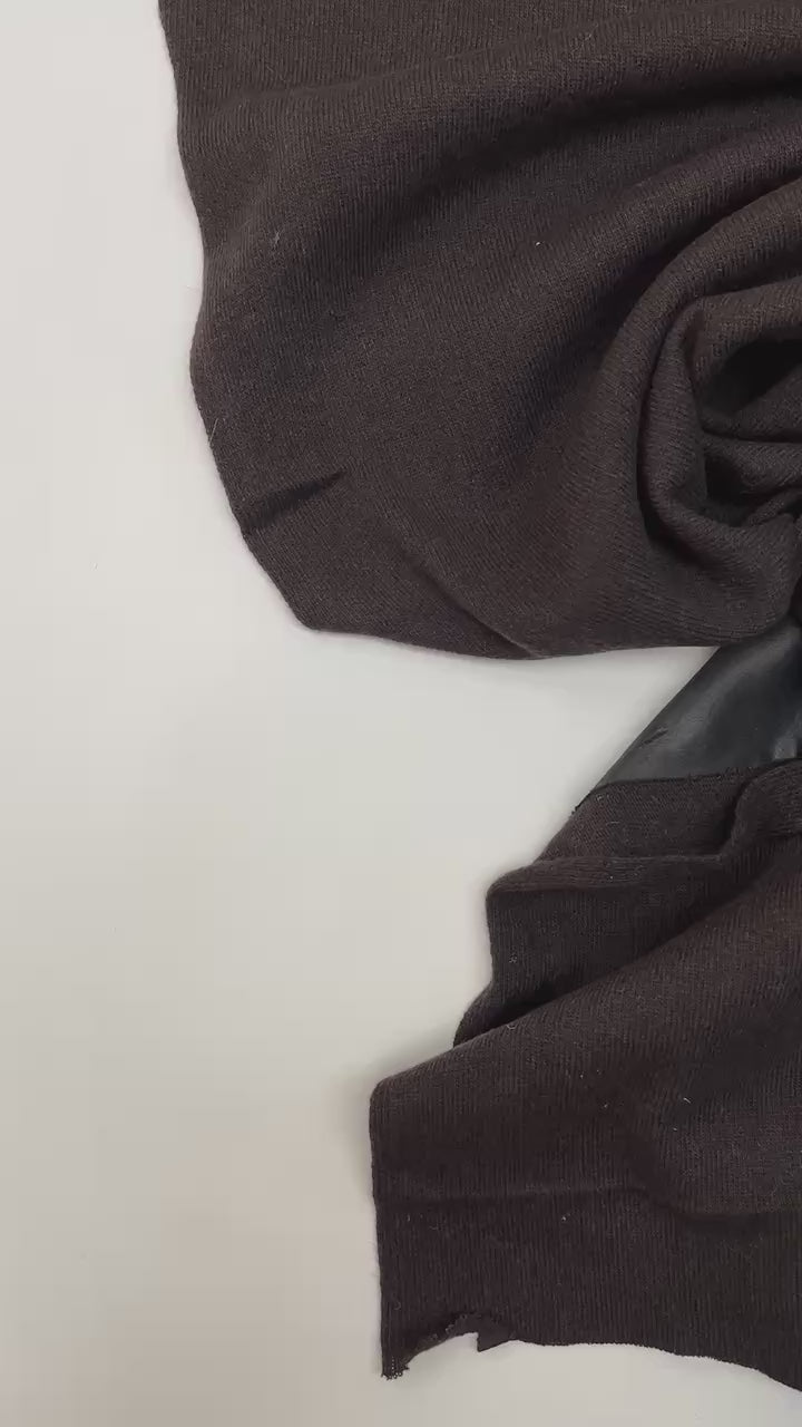 Charger la vidéo : video b014ee97-f792-46dc-a9ec-58e6f45a49e8