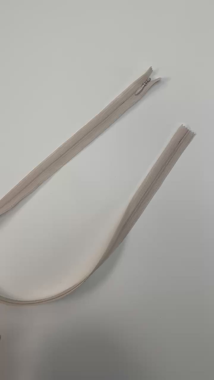 video 607cb75e-e24e-47f1-a51e-c175f2f342b8