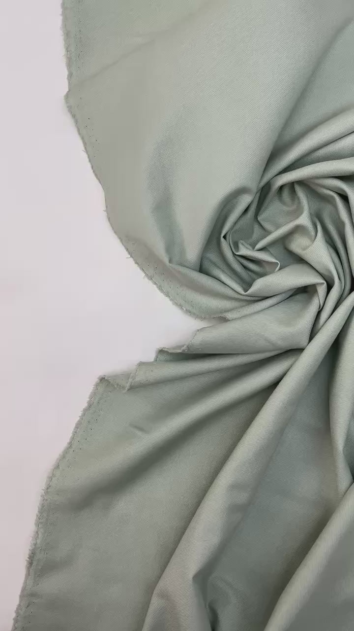 Load video: video 12b2d411-a14b-4b27-88c5-aca26cad7fd7