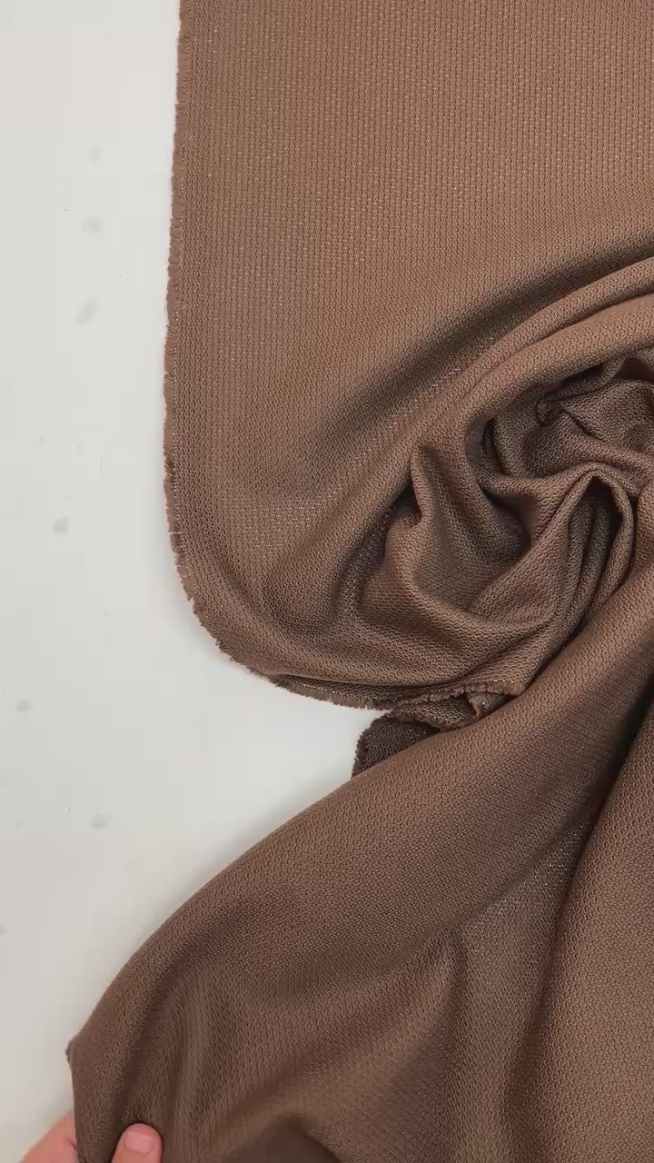 video 911c6f33-fbf3-4f83-838d-db392cba744a