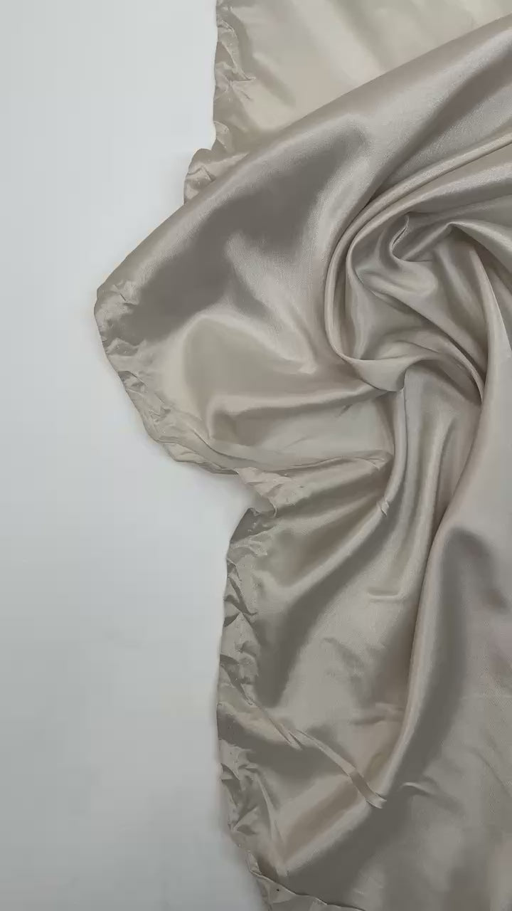 video c82ae904-a1f2-48c9-86bc-6e87190a4e56