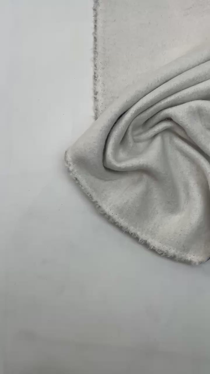 video a2aaf15f-d117-43d1-9a6f-f5332f954f2b