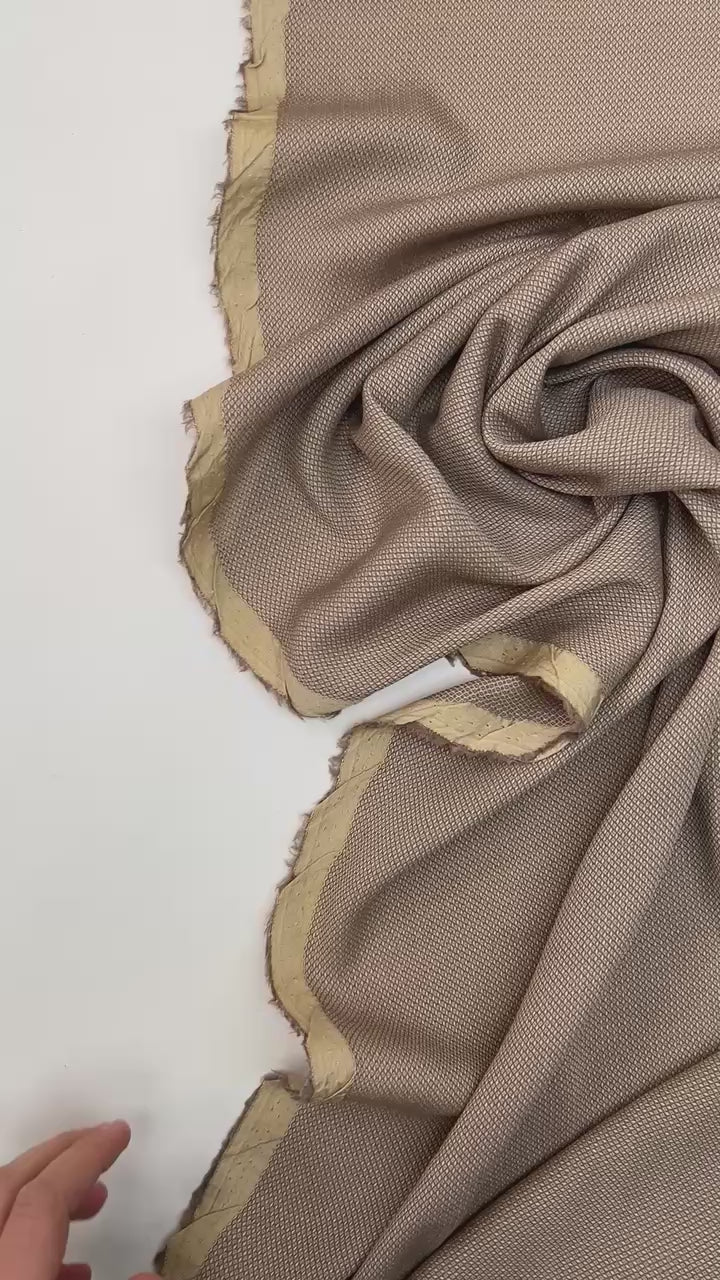 video 393ec155-b64f-47b4-a755-33919d2059aa