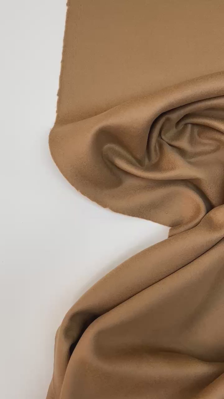 加载视频：video 3cbfbca7-5130-4b54-a3b4-aaa8536f0d9c