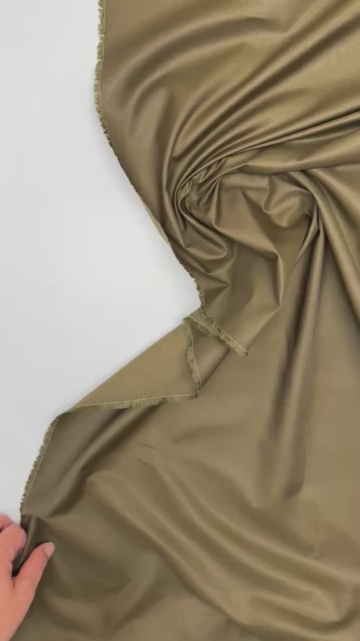 video 8f013cf1-b21c-4c3f-9d25-1650e7b677b7