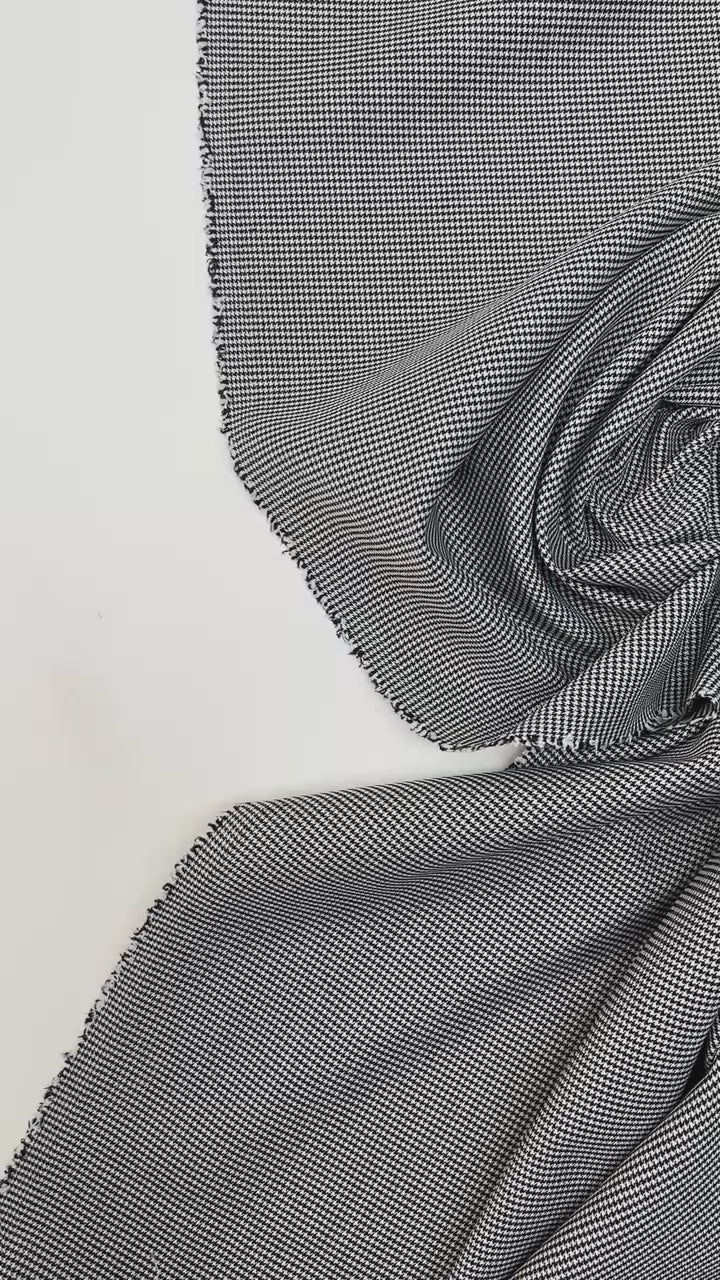 video 90d954f6-c5ed-438f-88af-55e80f1c7612