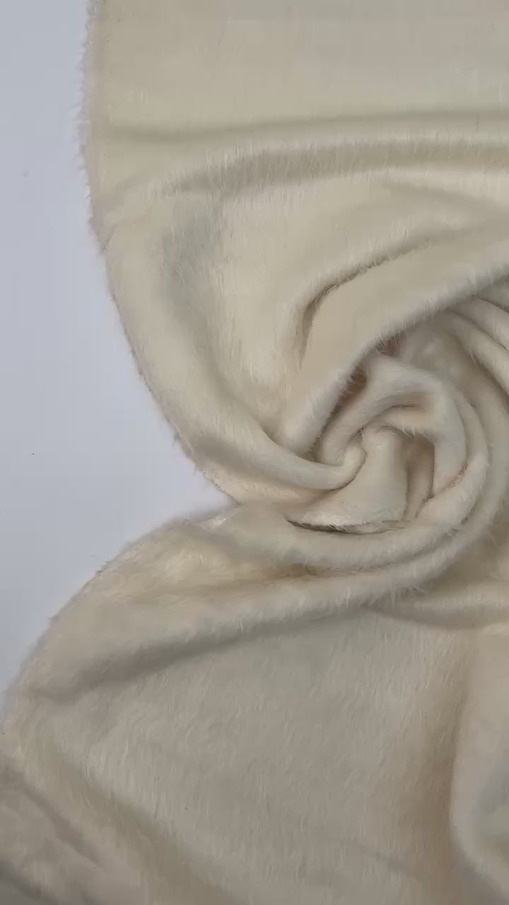 video 6d308053-5fad-4406-9a88-c5ef9abd9c99