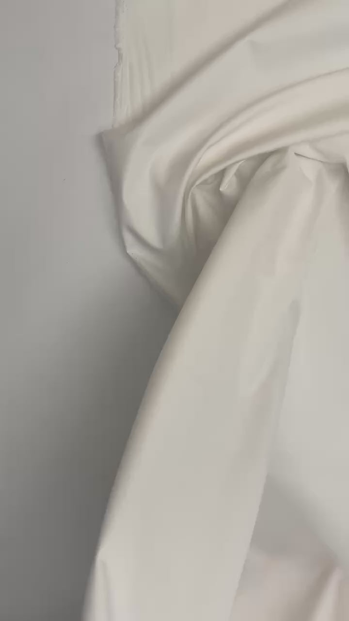video 7d050560-6a1c-4093-8cf8-a363ebc8b7af