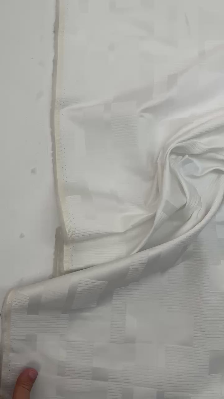 video a398fde3-33dc-4787-b36e-19f9d28ab59d