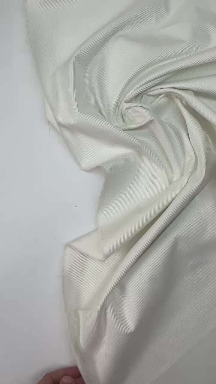 video a0e783e2-d12d-47c2-b284-4feba556ff8c