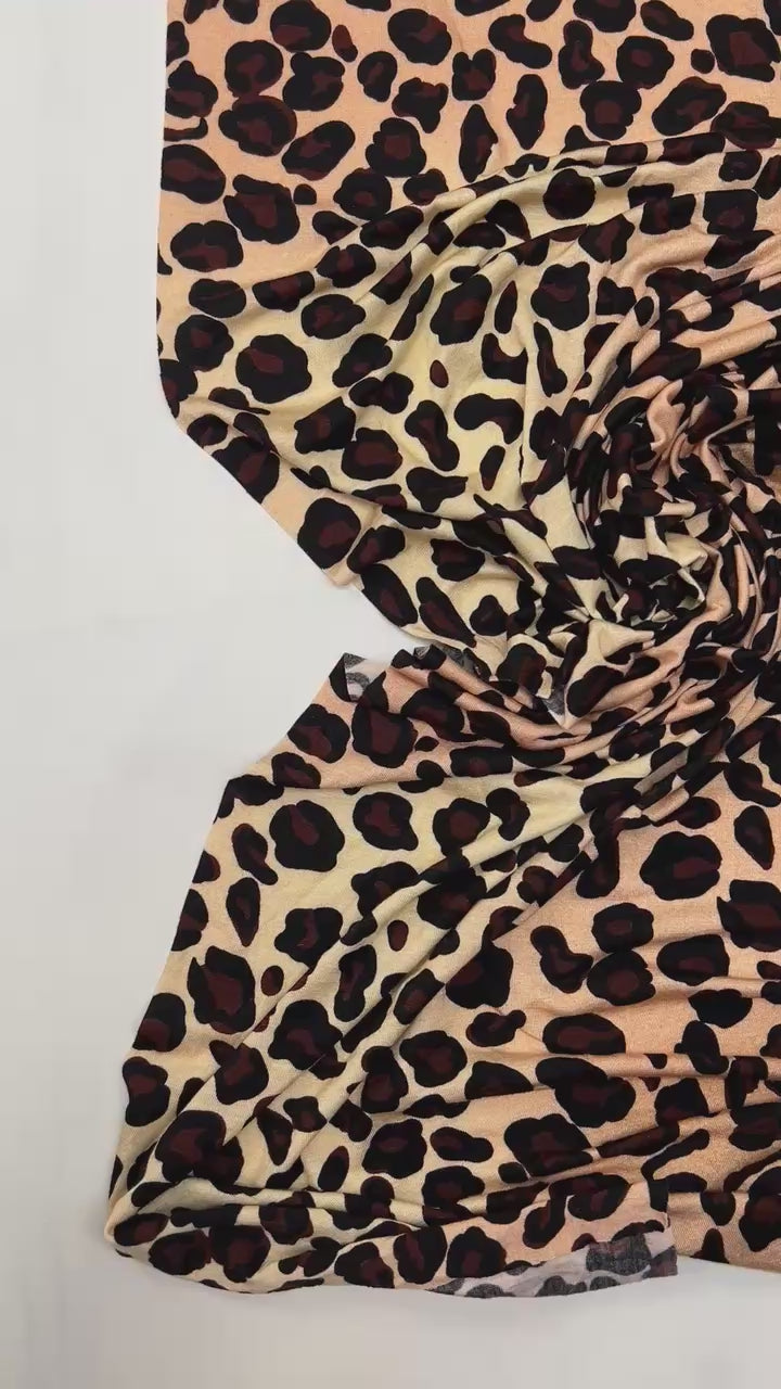 Charger la vidéo : video 15fe171e-0c06-4af1-a55a-5aa7b14264e6