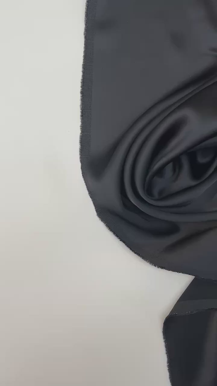 Load video: video 2c237607-eb60-42dd-bebd-d11a56ffb6e1