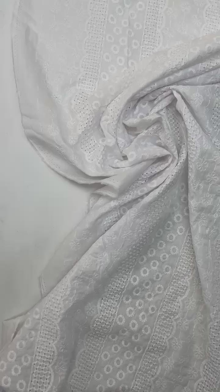 video 8ce6d7d8-cff9-48a1-8877-fd911ae56b39