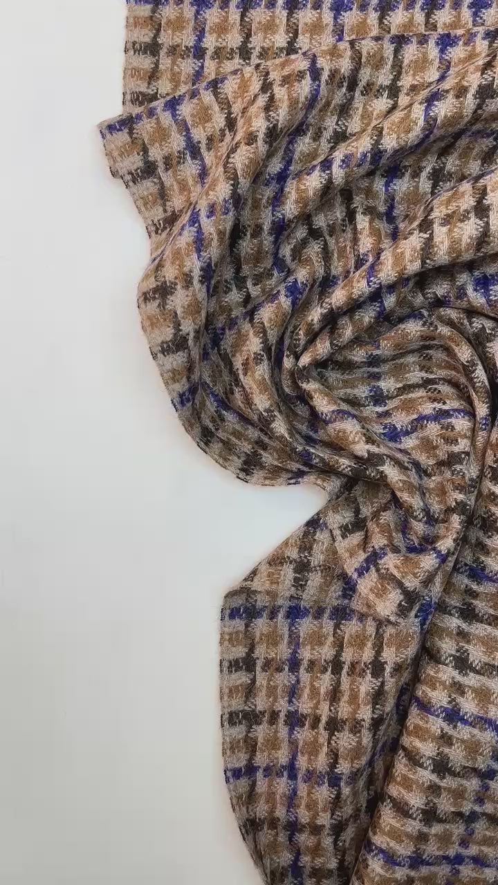 Charger la vidéo : video 0d15d7f8-1b4c-42ee-b933-38a08640b493