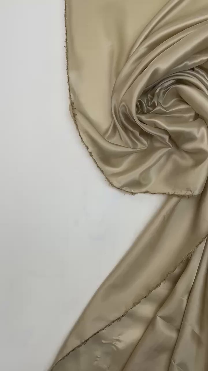 video 07aba627-2baf-4048-a5b3-df38fdd3df6d