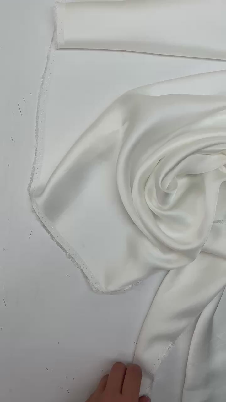 video e005f0ca-50f0-4cfd-90f9-5434f588218b