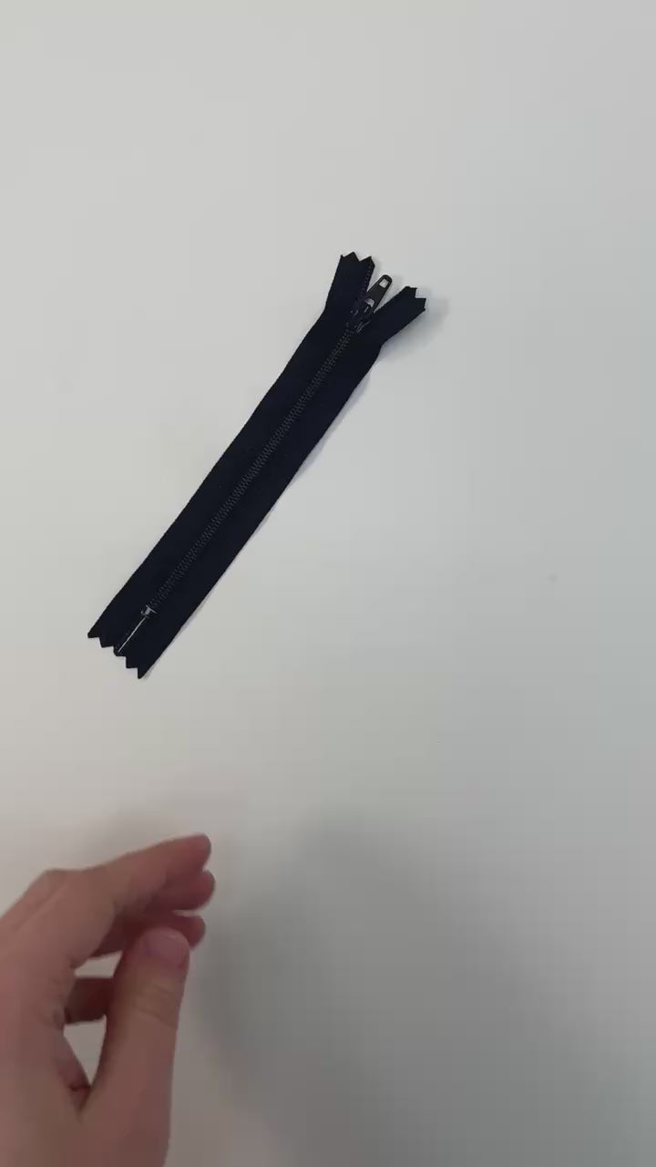 Charger la vidéo : video 8a0cd6f3-68ac-49a4-8f52-894e1a6af0e4