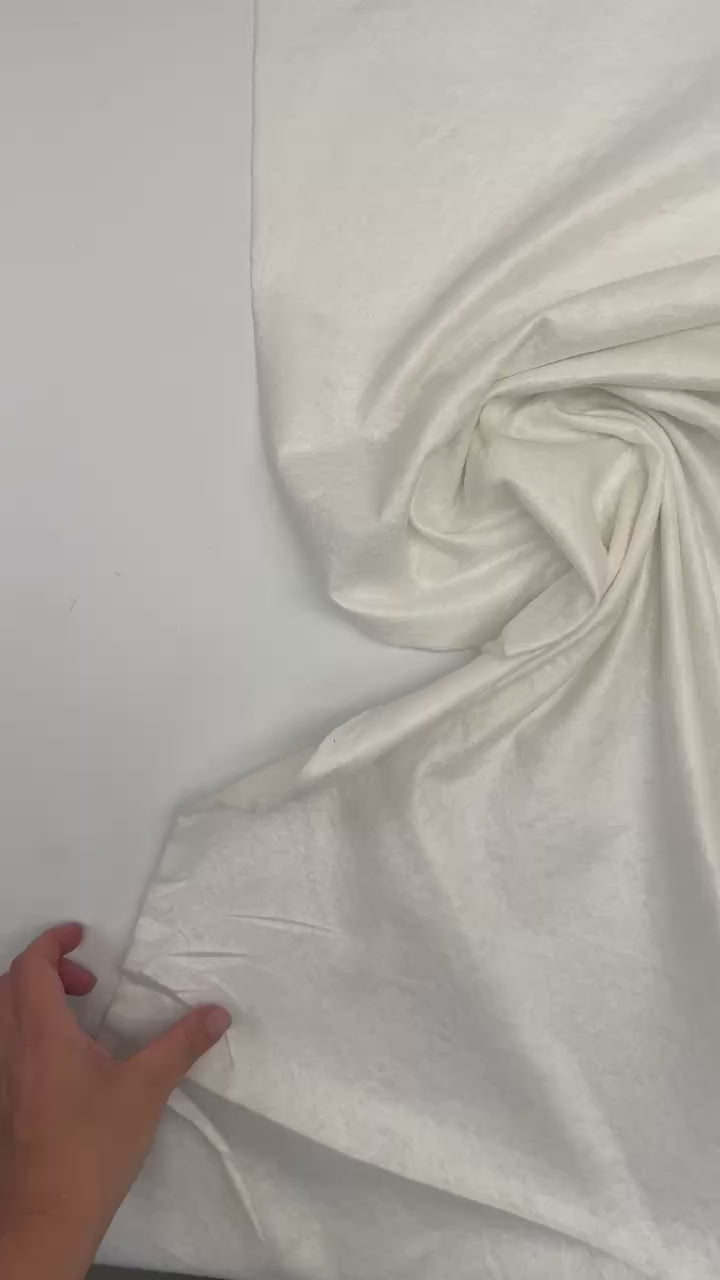 video 5d2f8e7b-584c-416e-9bf9-42779e301980