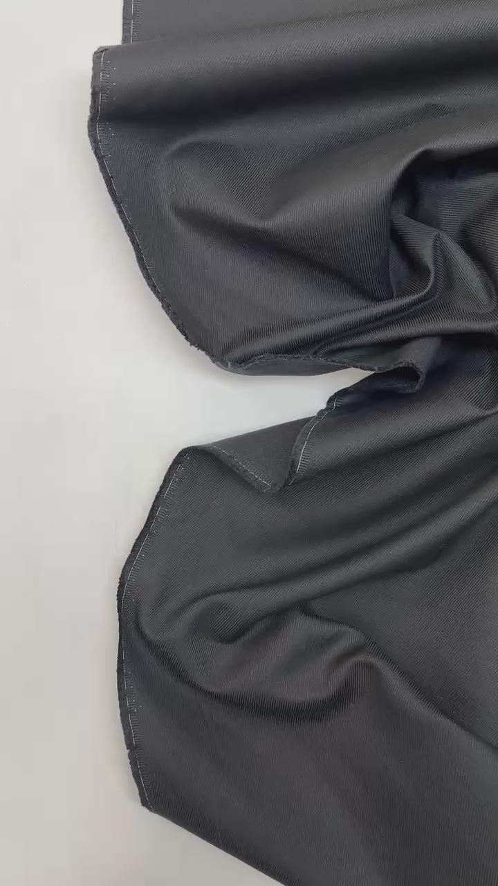 Charger la vidéo : video e3fcb2a8-8598-46e2-8918-5adfc1a0ef09