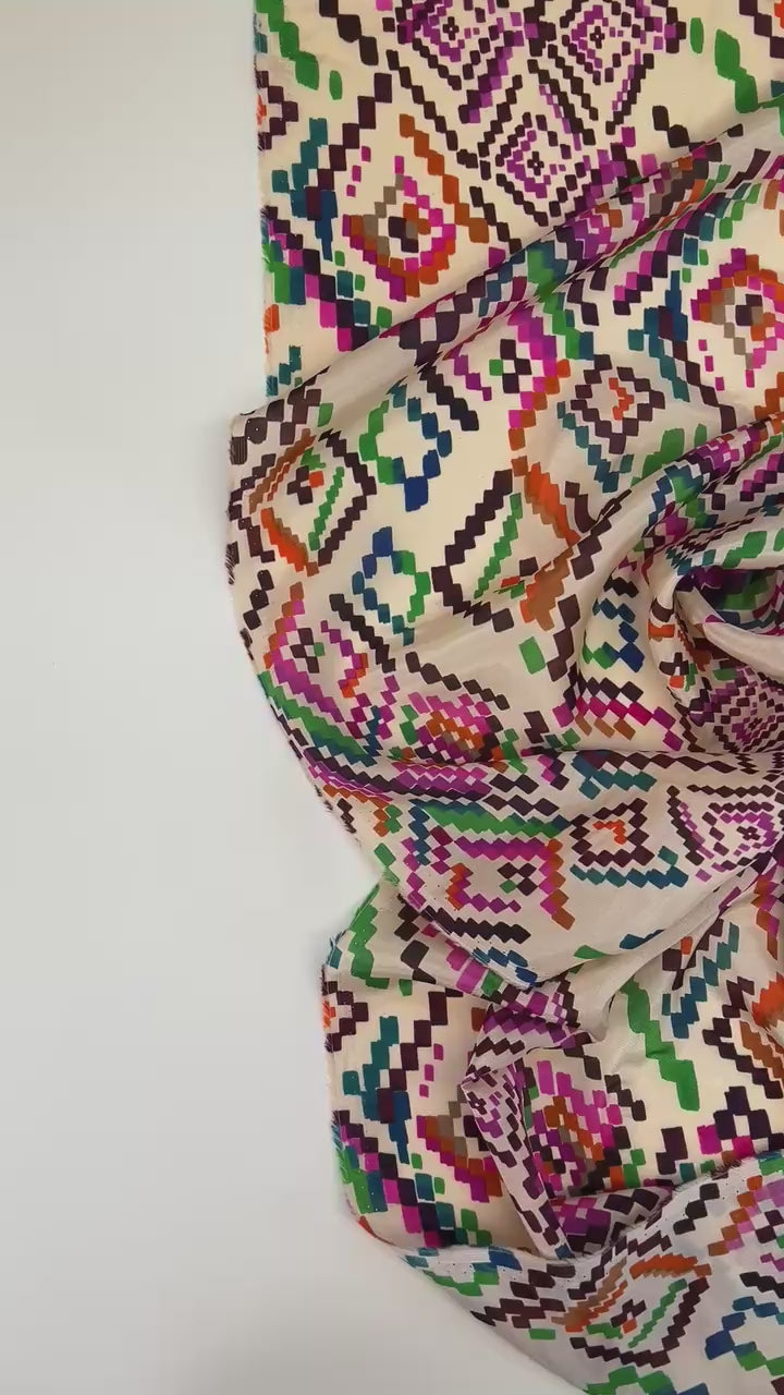 video 42e52b6f-cfaf-4651-a0c8-73402c84ebd0