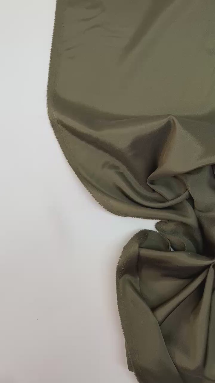 video fcfaf557-3549-4442-adc1-523570251da5