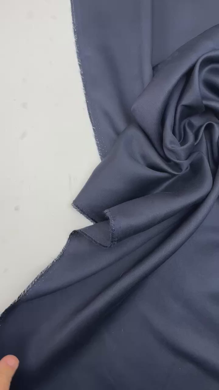 video 030a83b9-e07f-4d19-ab27-f68b25aace77