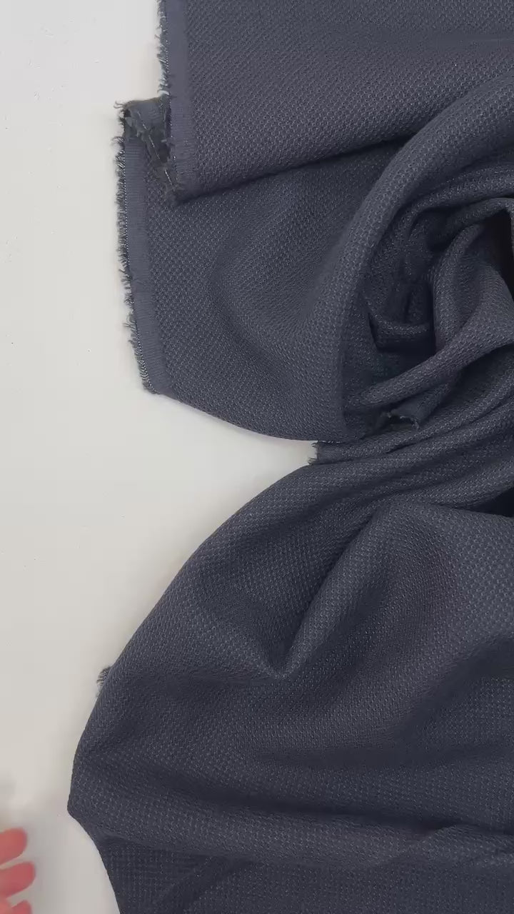 Charger la vidéo : video cc7b69cf-cd37-45b9-99e9-fdbbd7656dad