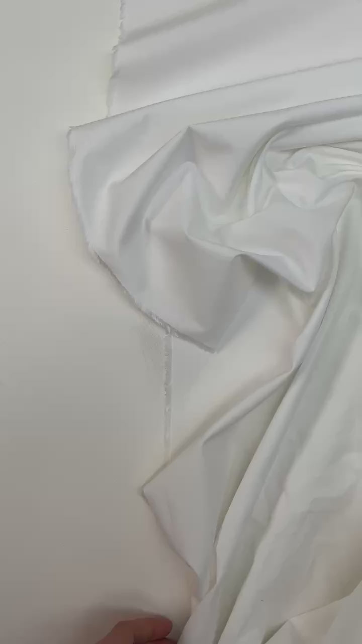 video 5ae9d6c8-9b2d-40bf-9d3b-ebcb0caecfa5