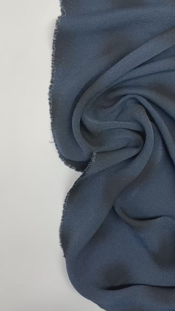 Charger la vidéo : video 26db873e-46b0-4cf4-8b01-c782c4ad55e6