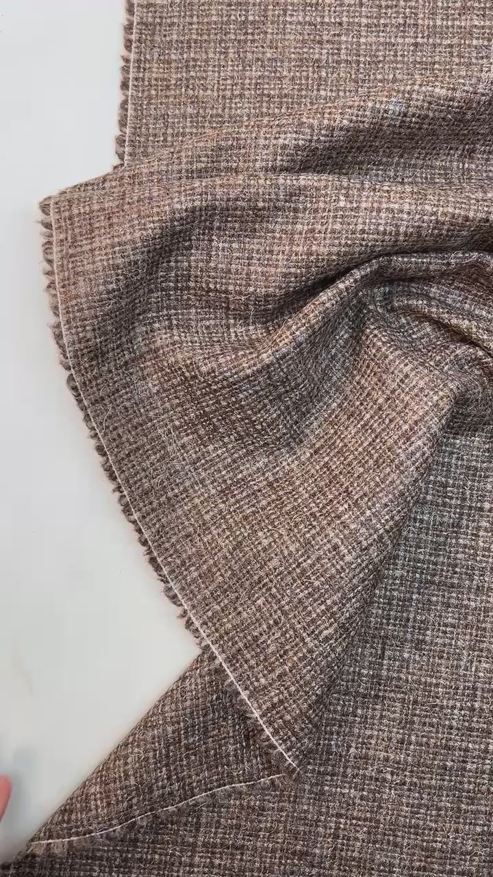 video 31dbf933-d42f-411f-94c1-6b4e6de3de9b