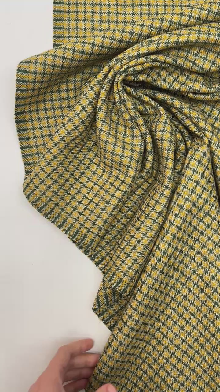 video bfc0d4a7-39e3-4961-8399-aeacdfcc70de