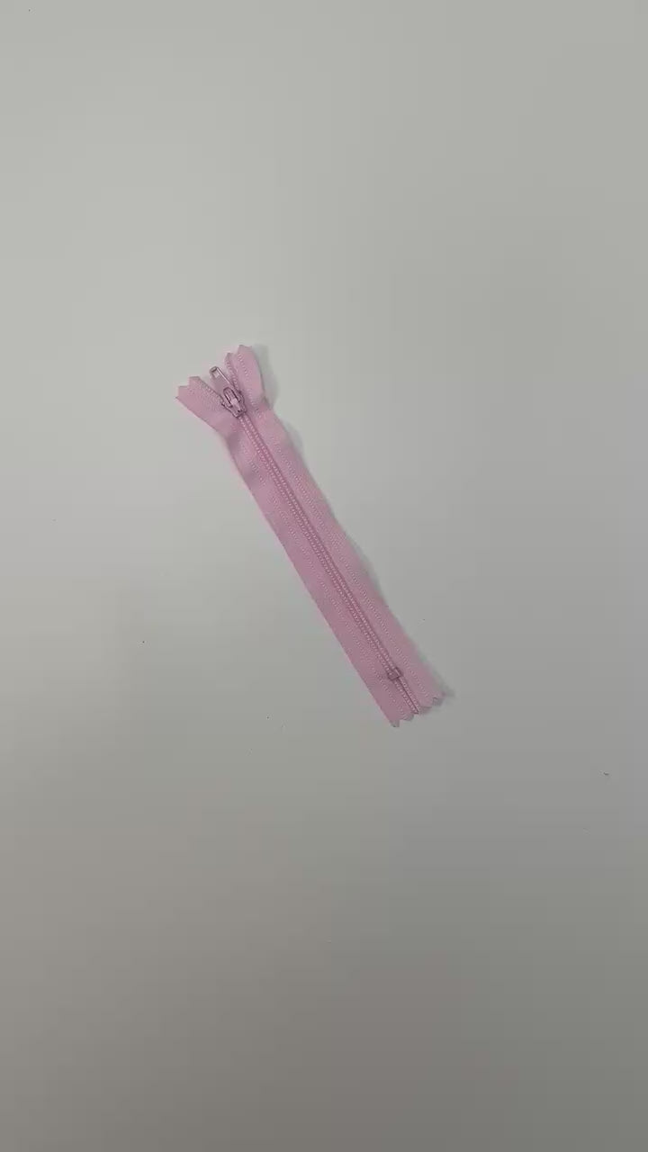 加载视频：video 82a2b1f4-2c6d-4dcb-9461-fb369453e1bc
