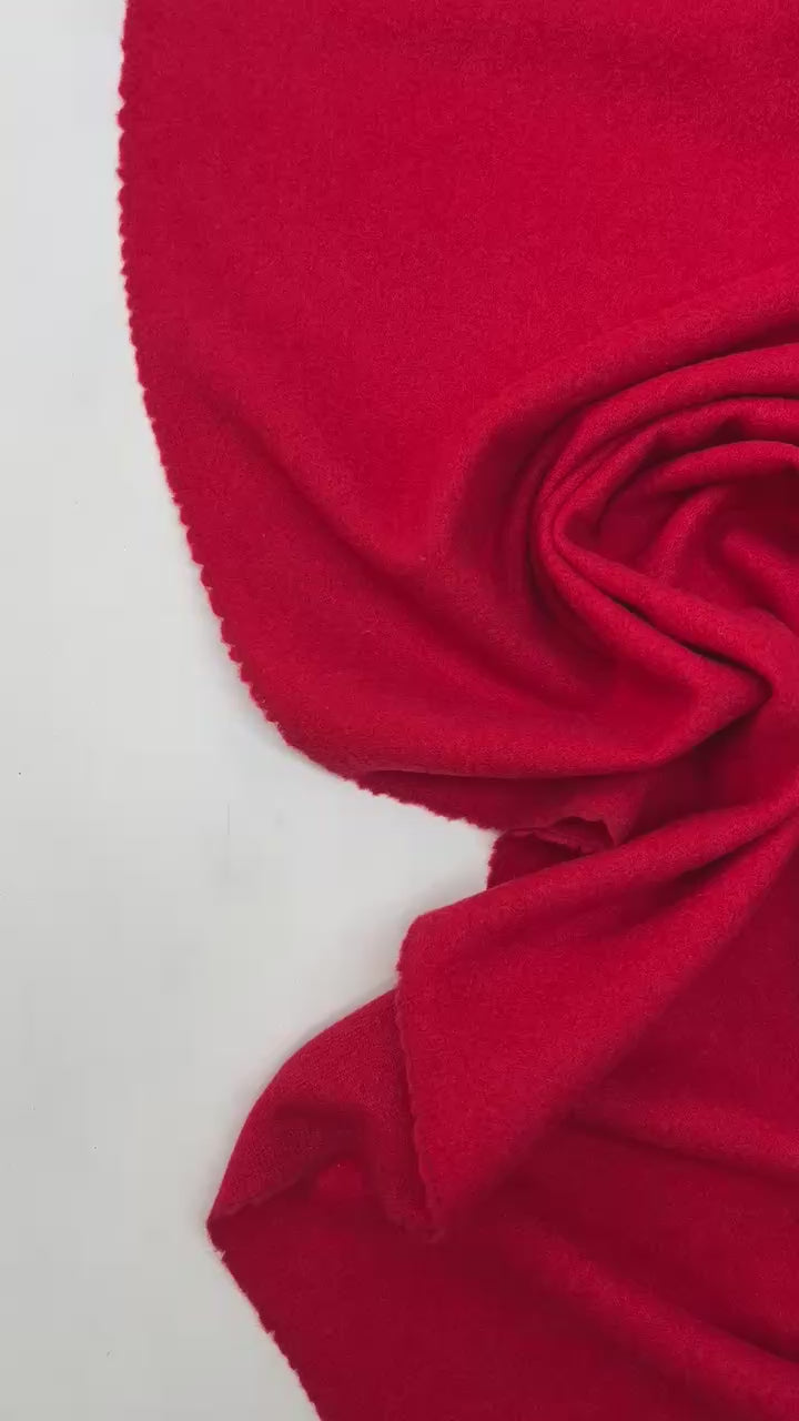 Load video: video cd0fb221-6643-42ec-8674-55f07f8724de