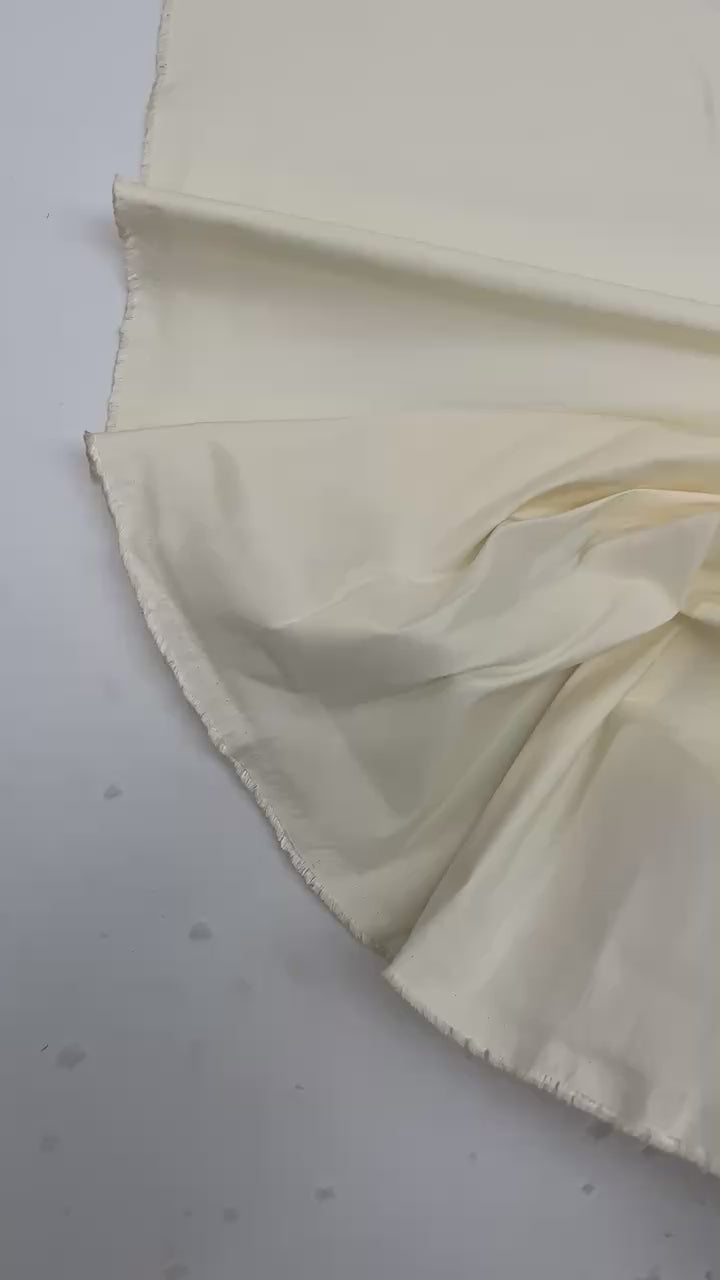 video 56c3199e-37a8-46ff-81cf-9d1d84730a1a