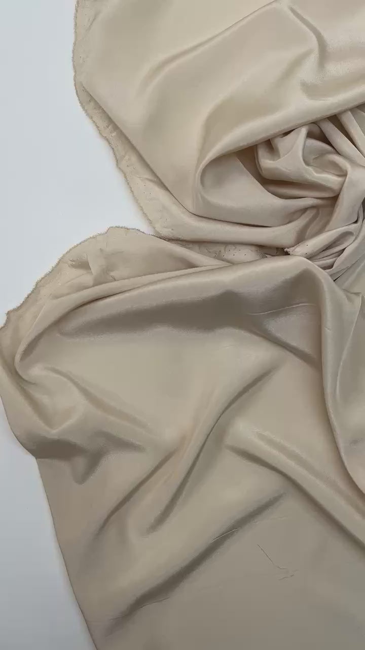 video 2e10d793-81fa-4d5d-8c00-1d3d9ea32927