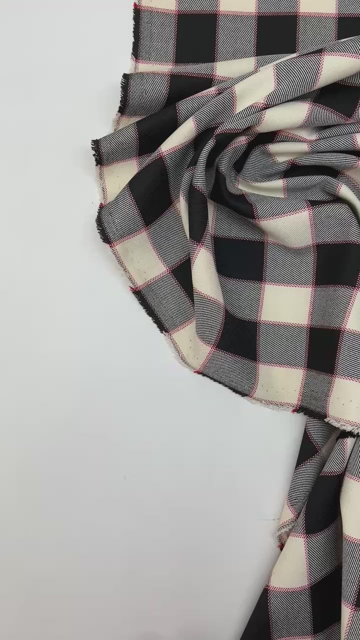 video 93e026d8-0333-4648-a538-422c3103f806